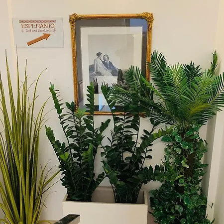 Oda ve Kahvaltı Esperanto