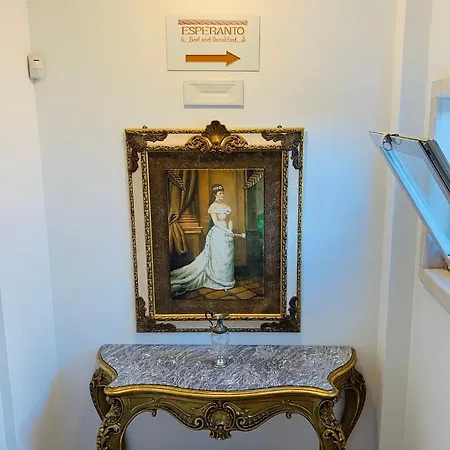 Esperanto Bed & Breakfast 3*