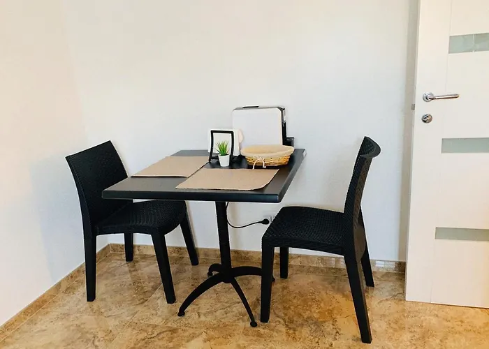 ベッド・アンド・ブレックファスト Esperanto 3*